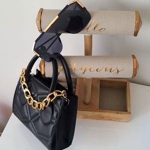 Mini Gold Chain Quilted Crossbody